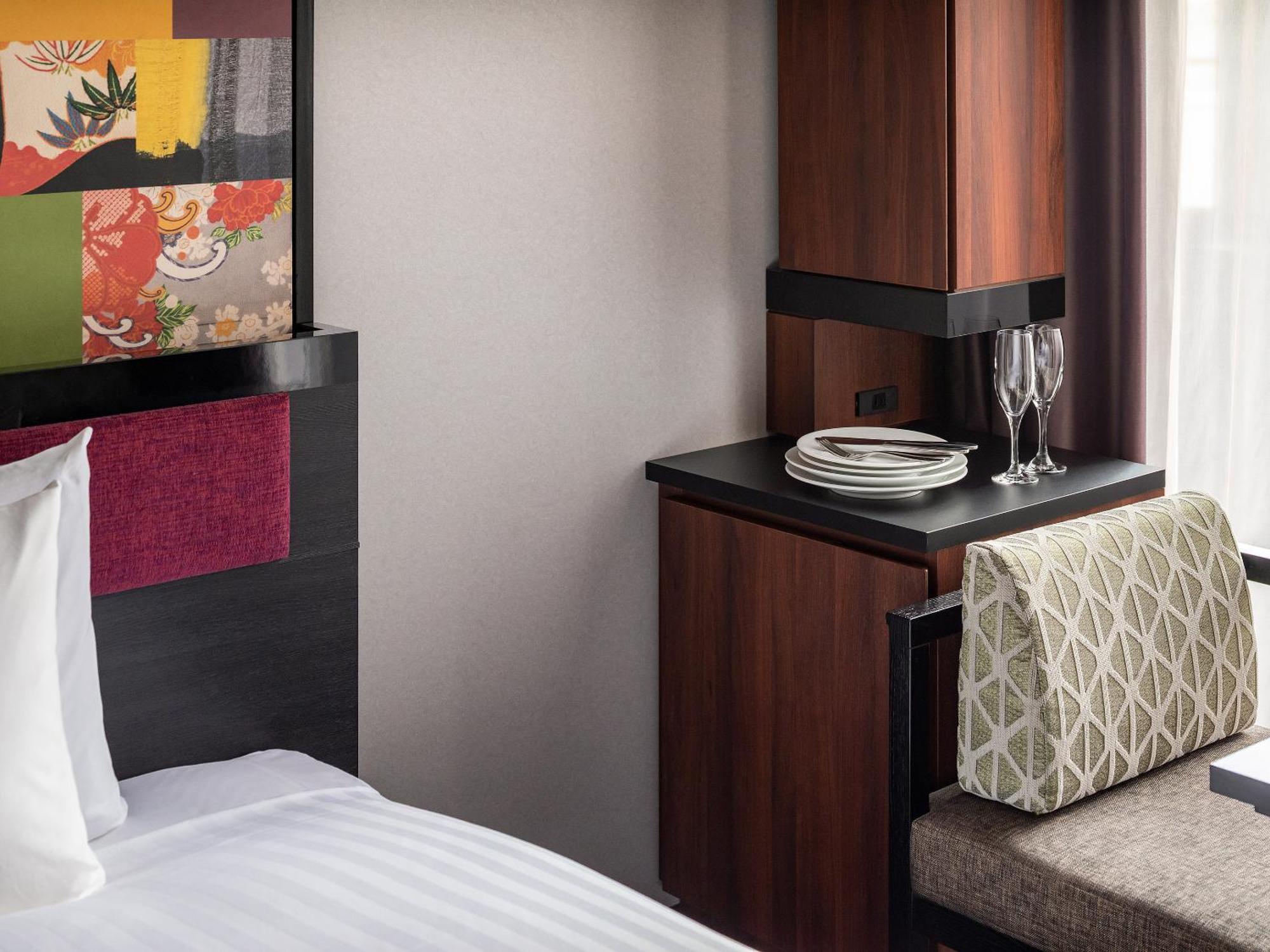 Mitsui Garden Hotel Канандзава Экстерьер фото