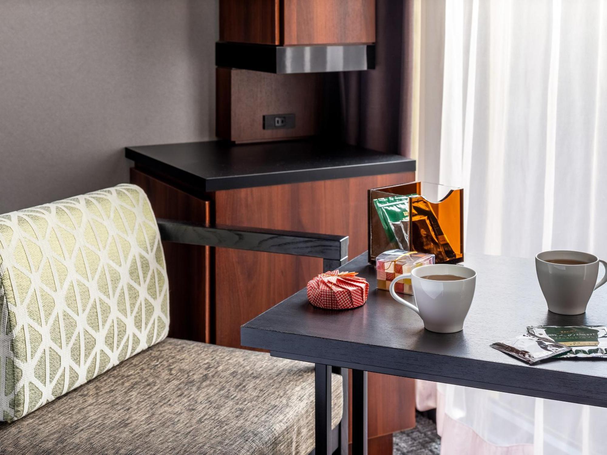 Mitsui Garden Hotel Канандзава Экстерьер фото